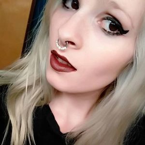 Meet your Posher, Shalyn